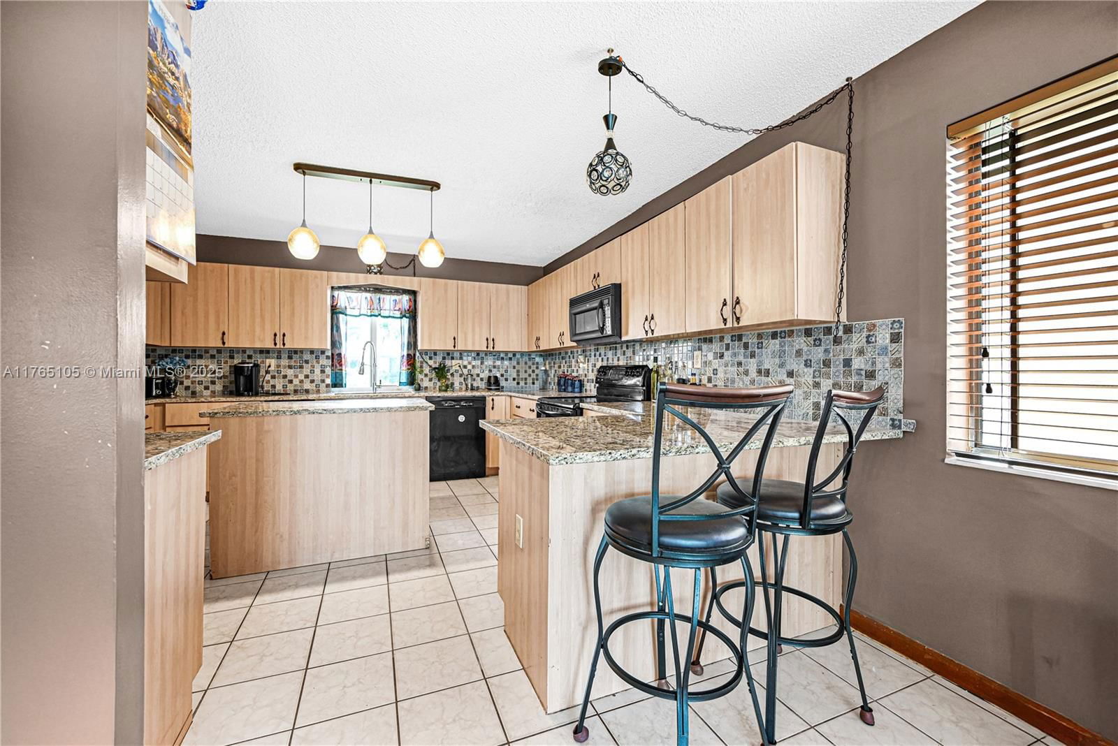 Real estate property located at 1500 98th Ave, Broward, Four Palm Lakes At Pembro, Pembroke Pines, FL