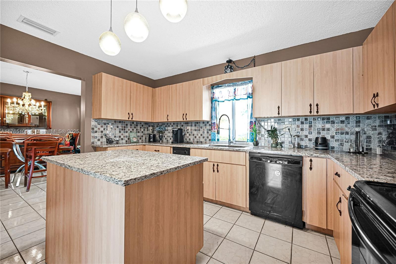 Real estate property located at 1500 98th Ave, Broward, Four Palm Lakes At Pembro, Pembroke Pines, FL