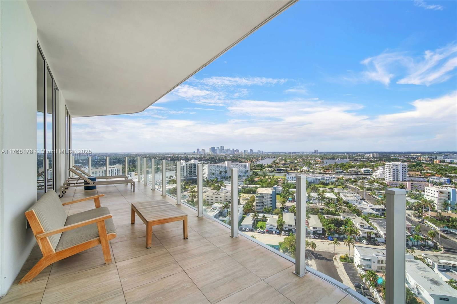 Real estate property located at 525 Fort Lauderdale Beach Blvd #1708, Broward, Condo, Fort Lauderdale, FL