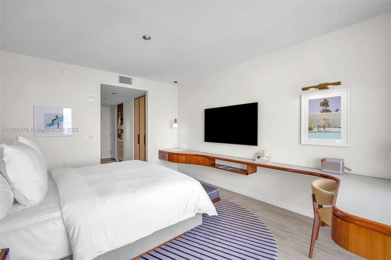 Real estate property located at 525 Fort Lauderdale Beach Blvd #1708, Broward, Condo, Fort Lauderdale, FL