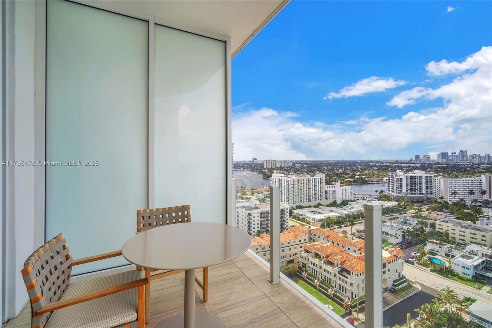 Real estate property located at 525 Fort Lauderdale Beach Blvd #1708, Broward, Condo, Fort Lauderdale, FL