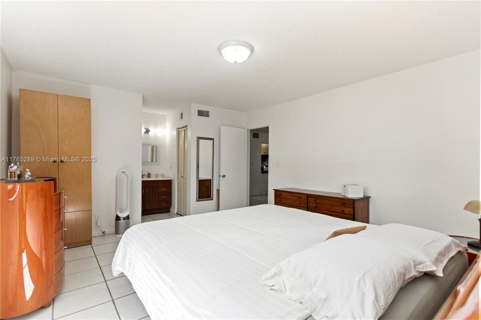 Real estate property located at 174 Laurel Dr #1104, Broward, The Laurels At Margate, Margate, FL