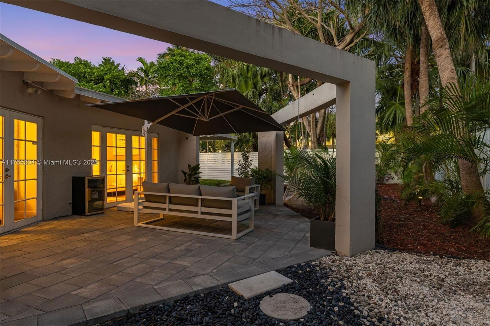 Real estate property located at 200 Mcintyre St, Miami-dade, Tropical Isle Homes Sub, Key Biscayne, FL