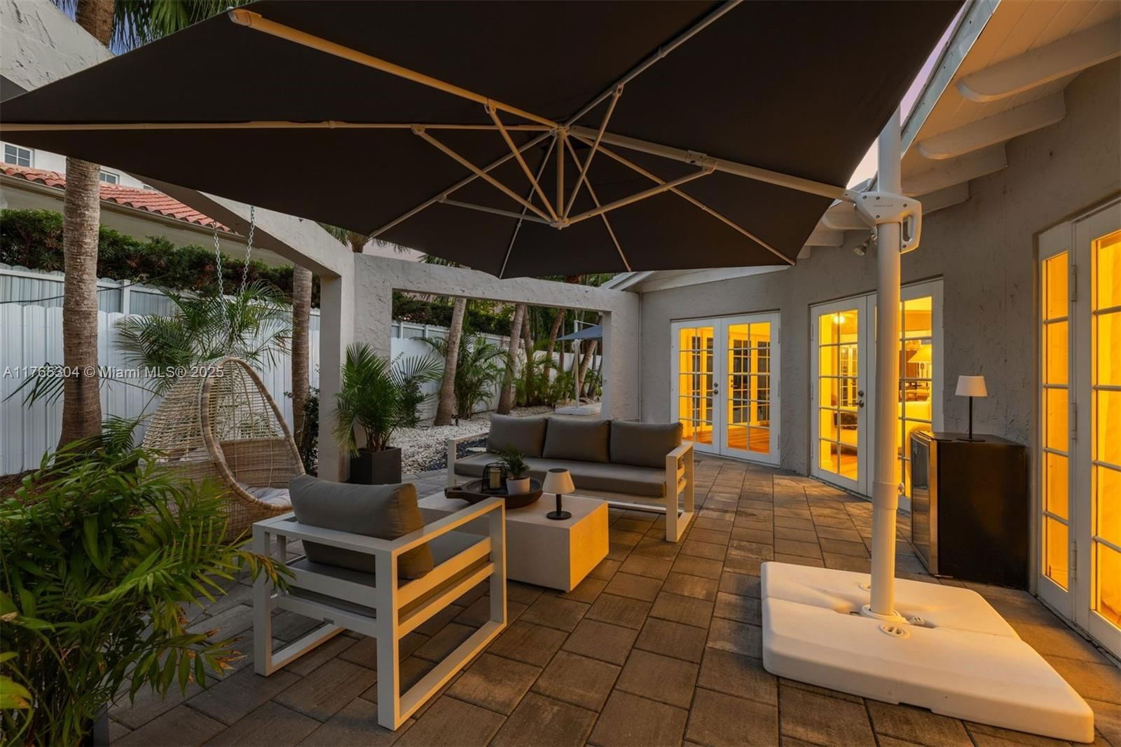 Real estate property located at 200 Mcintyre St, Miami-dade, Tropical Isle Homes Sub, Key Biscayne, FL