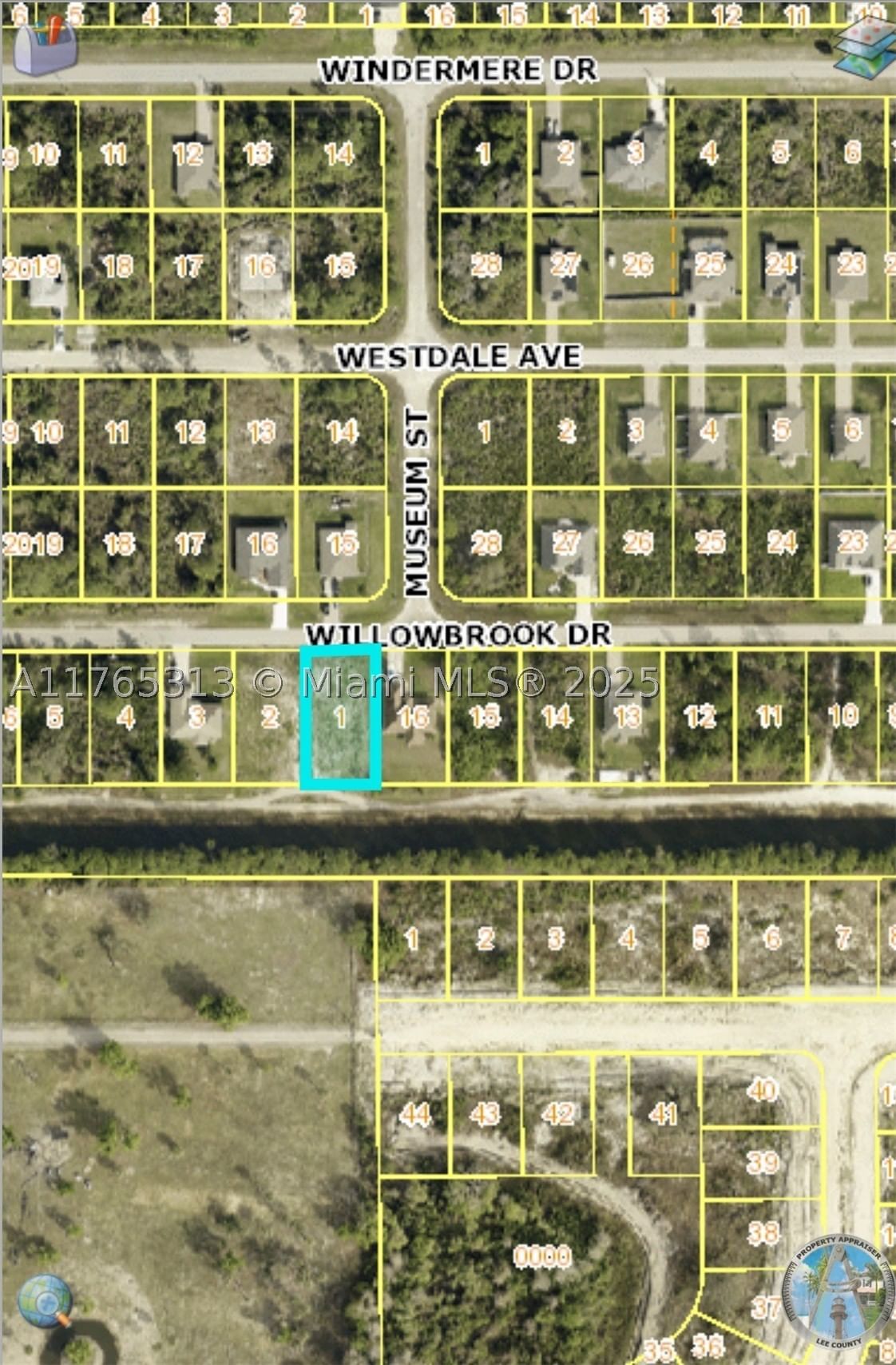 Real estate property located at 505 Willowbrook Drive, Lee, N/a, Lehigh Acres, FL
