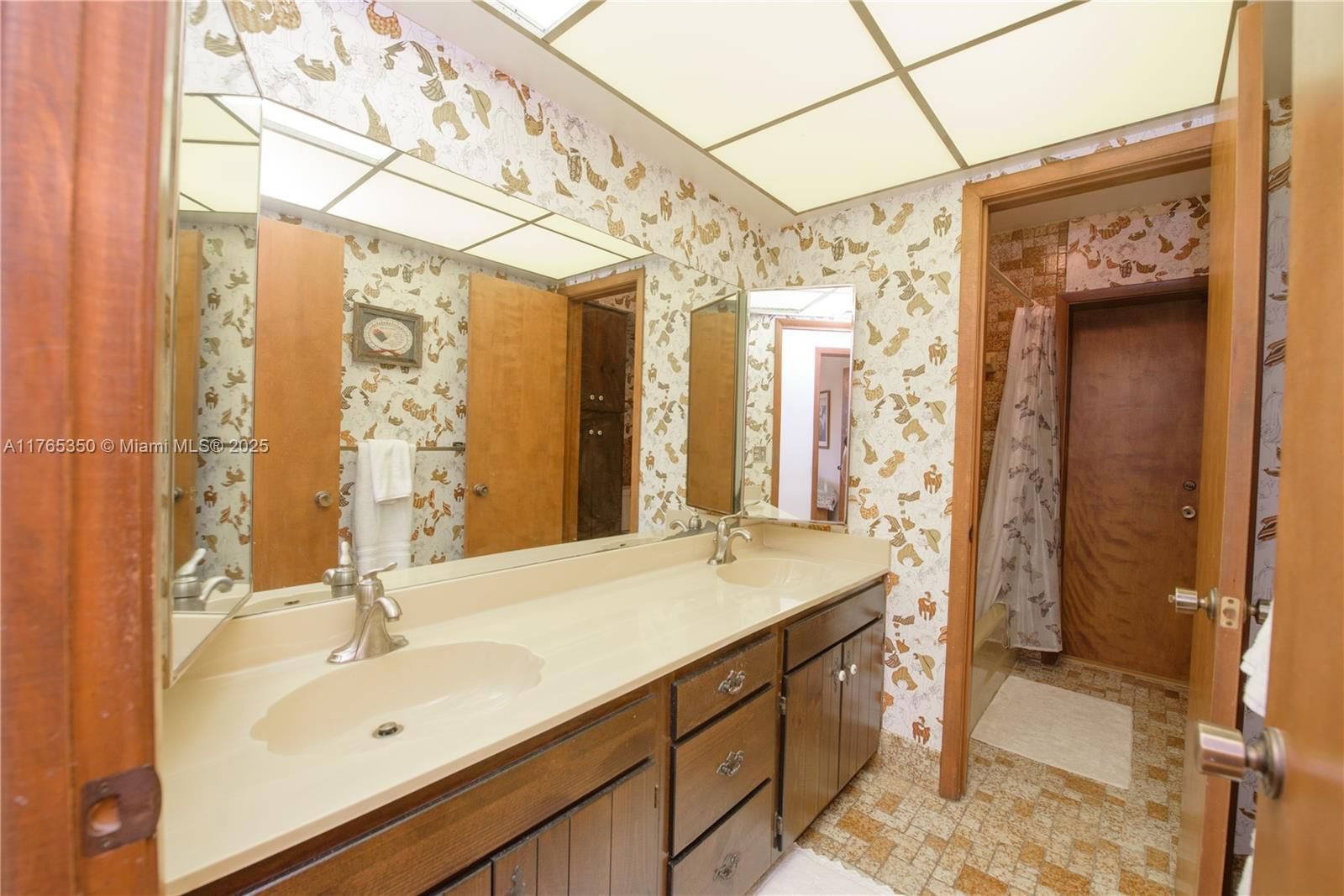 Real estate property located at 18300 248th St, Miami-dade, Redland, Homestead, FL