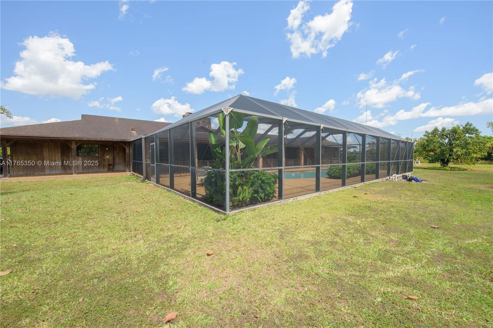 Real estate property located at 18300 248th St, Miami-dade, Redland, Homestead, FL