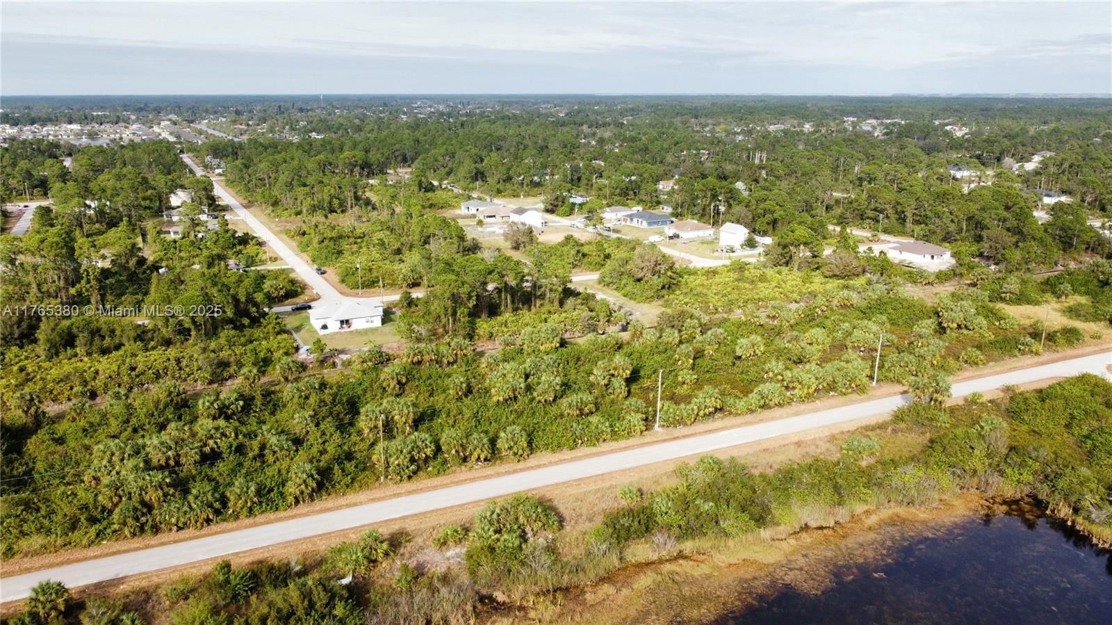 Real estate property located at 728 Cahn St E, Lee, Lehigh Acres, Lehigh Acres, FL