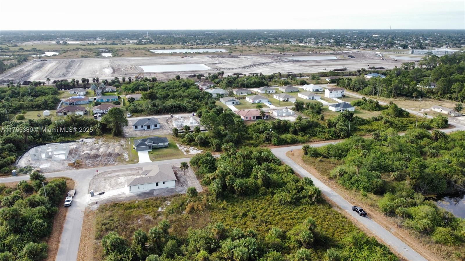 Real estate property located at 728 Cahn St E, Lee, Lehigh Acres, Lehigh Acres, FL
