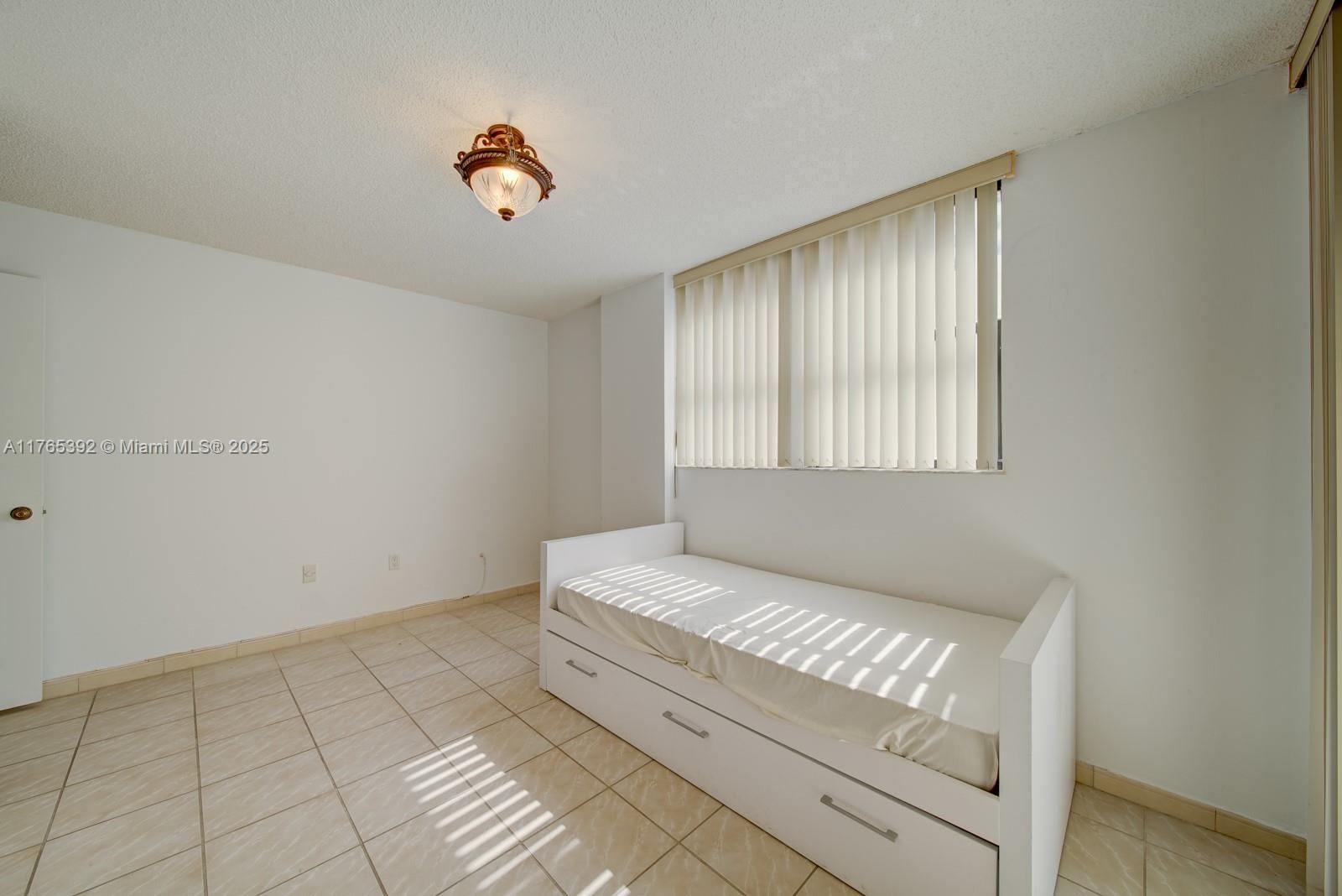 Real estate property located at 1623 Collins Ave #512, Miami-dade, The Georgian Condo, Miami Beach, FL