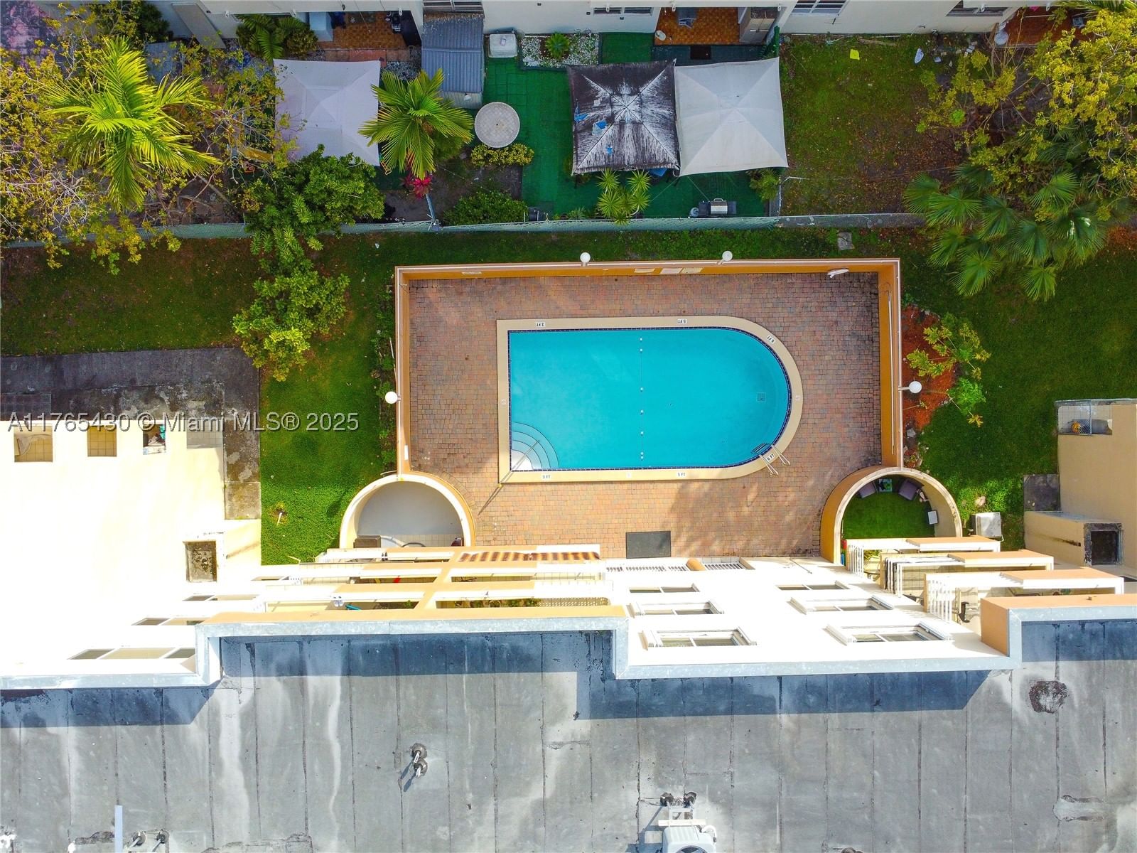 Real estate property located at 8050 8th St #1409, Miami-dade, Belinda Gardens Condo, Miami, FL