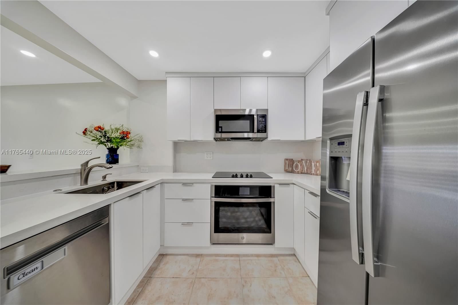 Real estate property located at 15414 85th Ln #168, Miami-dade, Olympian Gdn Condo, Miami, FL