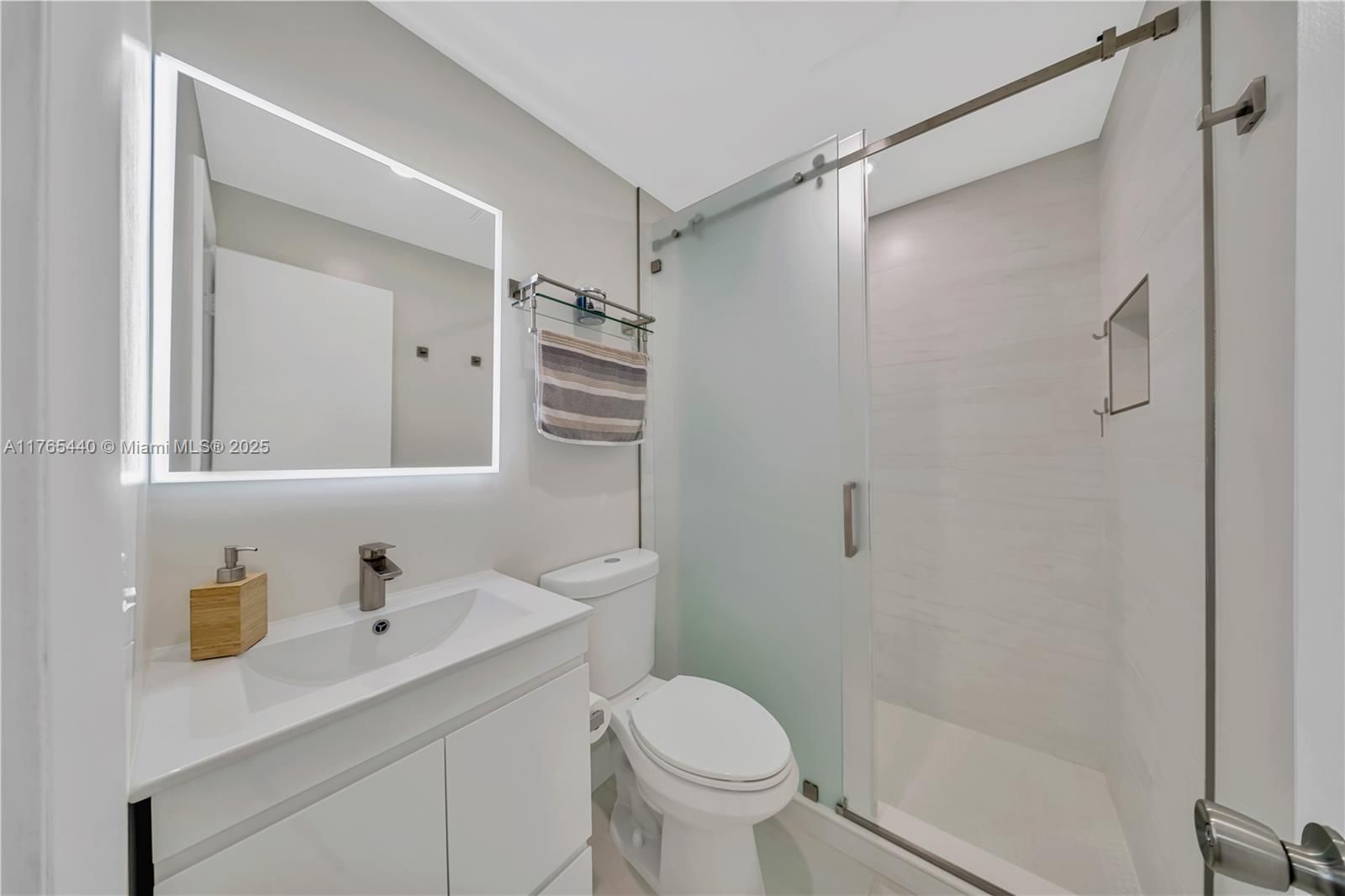 Real estate property located at 15414 85th Ln #168, Miami-dade, Olympian Gdn Condo, Miami, FL