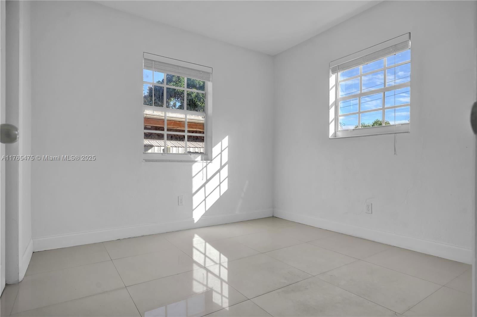 Real estate property located at 1290 162nd St, Miami-dade, Sunny Heights, North Miami Beach, FL