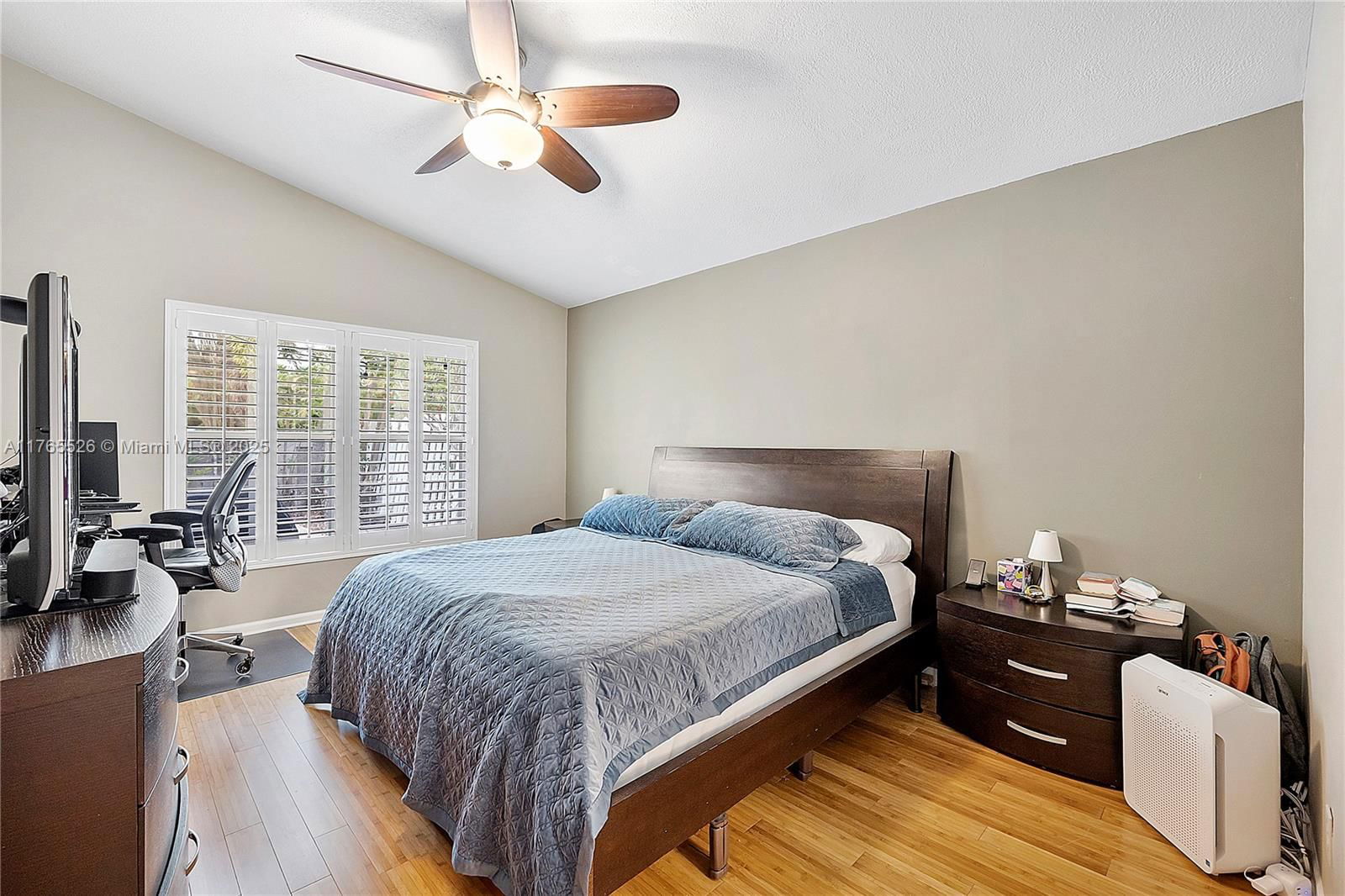 Real estate property located at 4945 34th Ter, Broward, Banyan Oakridge Plat, Hollywood, FL