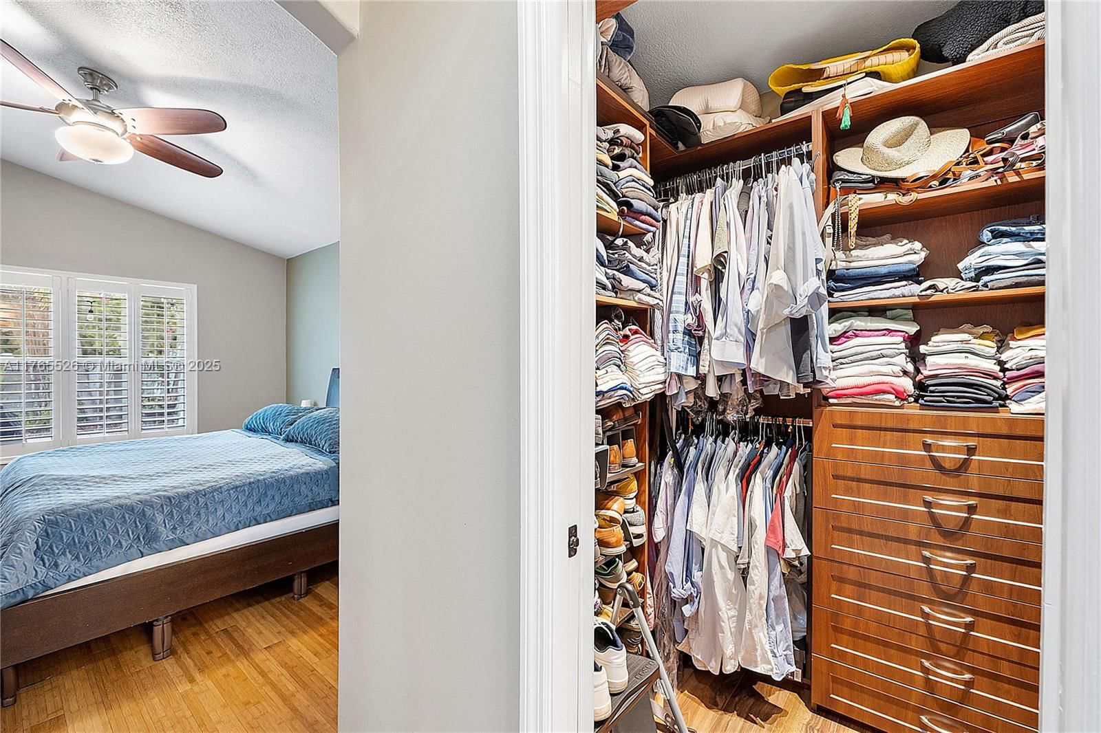 Real estate property located at 4945 34th Ter, Broward, Banyan Oakridge Plat, Hollywood, FL