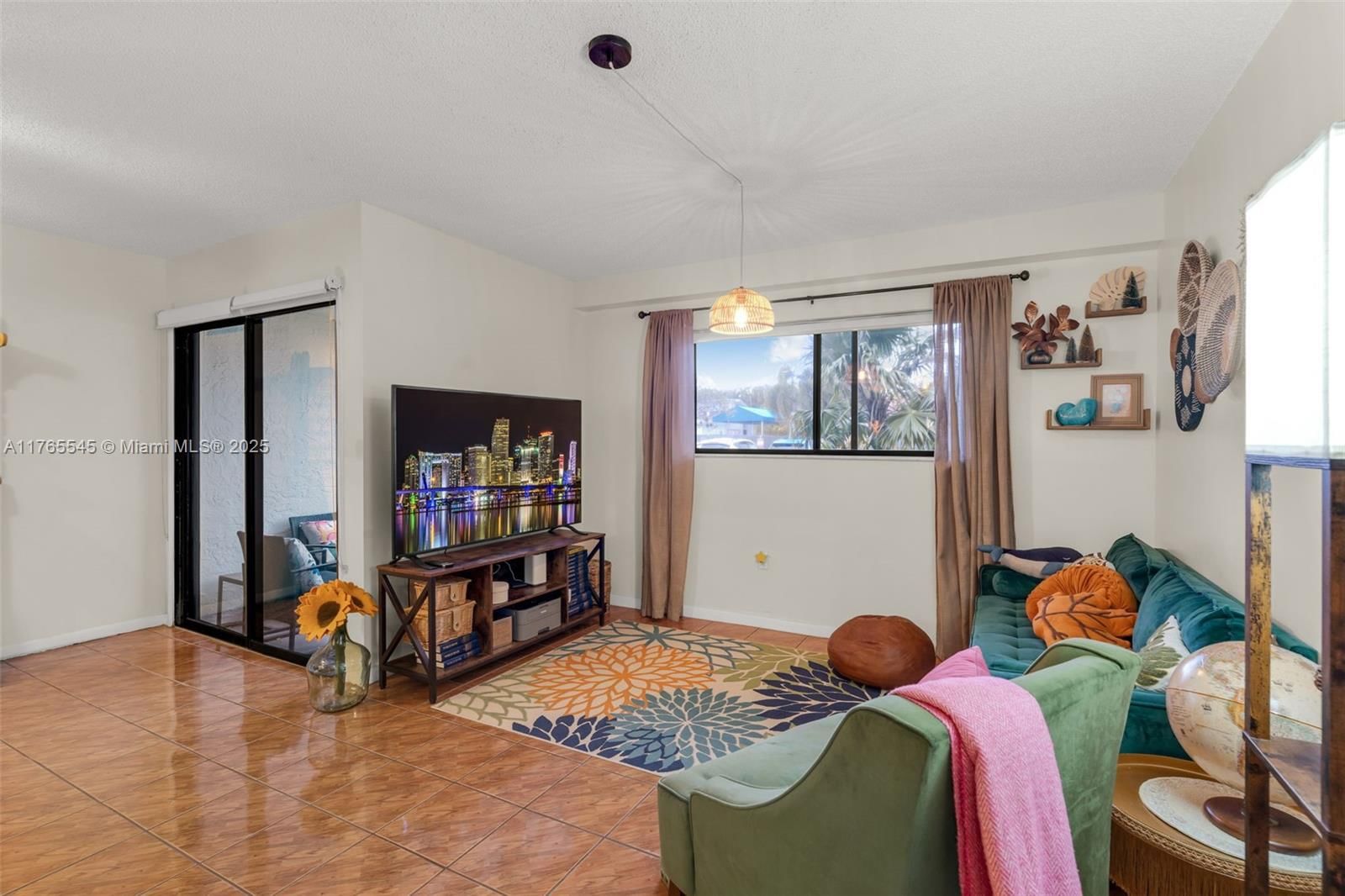 Real estate property located at 1652 14th Ter, Broward, Sherbrooke, Hollywood, FL