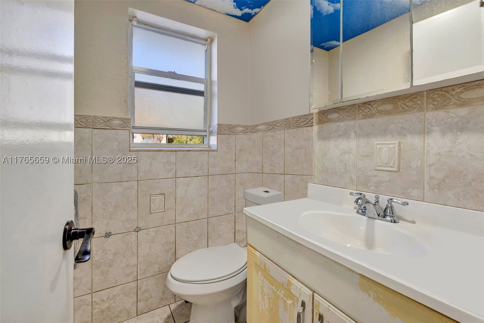 Real estate property located at 2200 Diana Dr #111, Broward, Yacht Harbor Apartments C, Hallandale Beach, FL