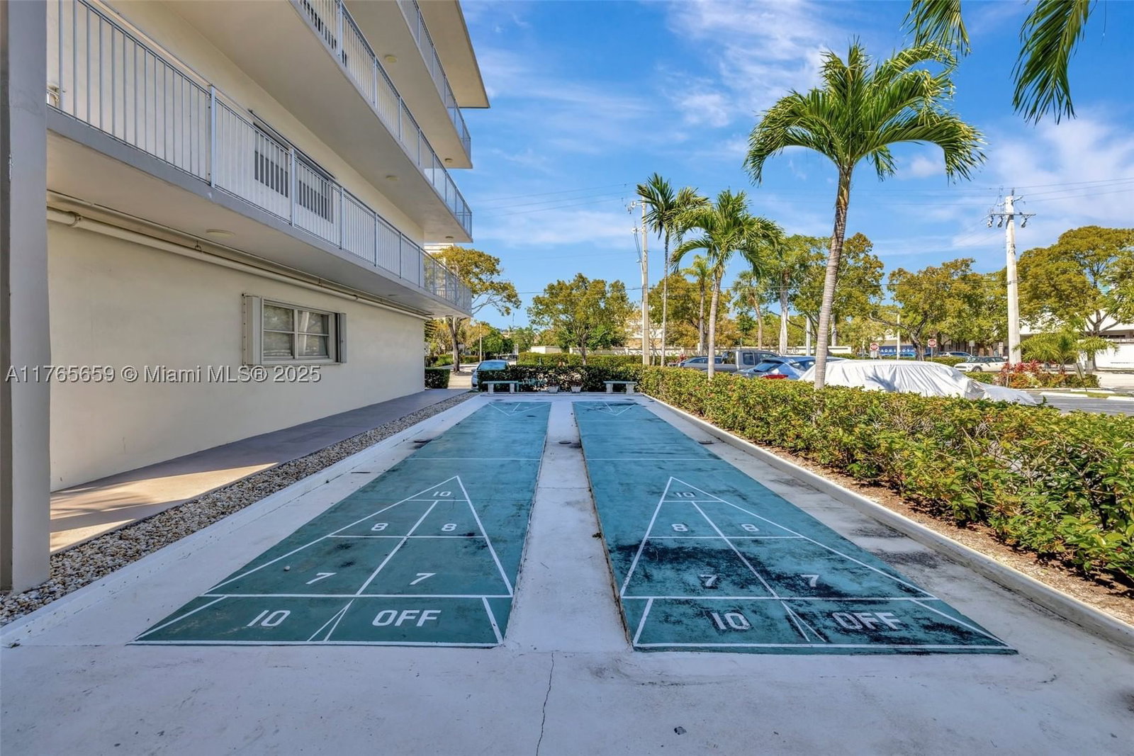 Real estate property located at 2200 Diana Dr #111, Broward, Yacht Harbor Apartments C, Hallandale Beach, FL
