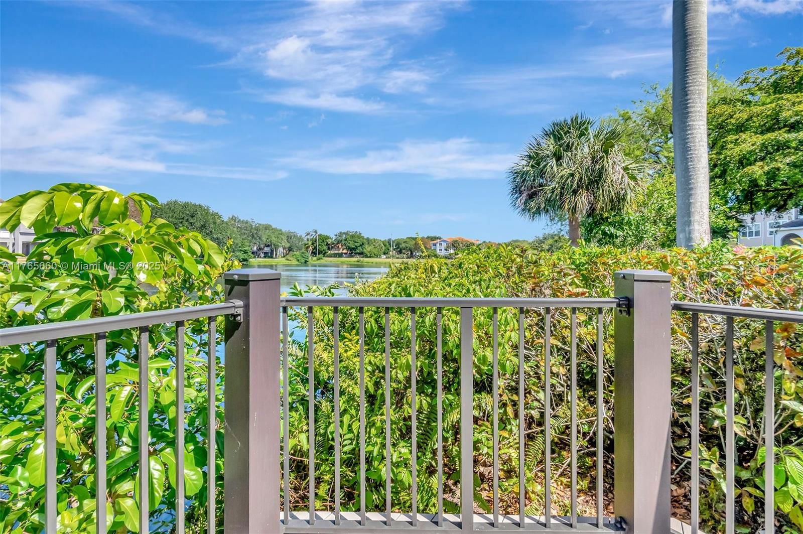 Real estate property located at 2307 Congress Ave #28, Palm Beach, Boynton Landings Condo, Boynton Beach, FL