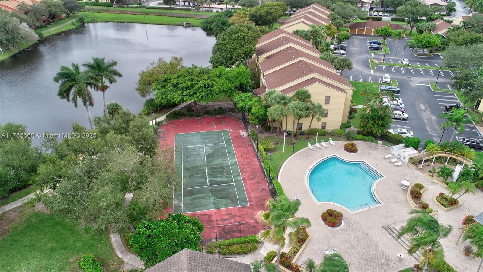 Real estate property located at 2307 Congress Ave #28, Palm Beach, Boynton Landings Condo, Boynton Beach, FL