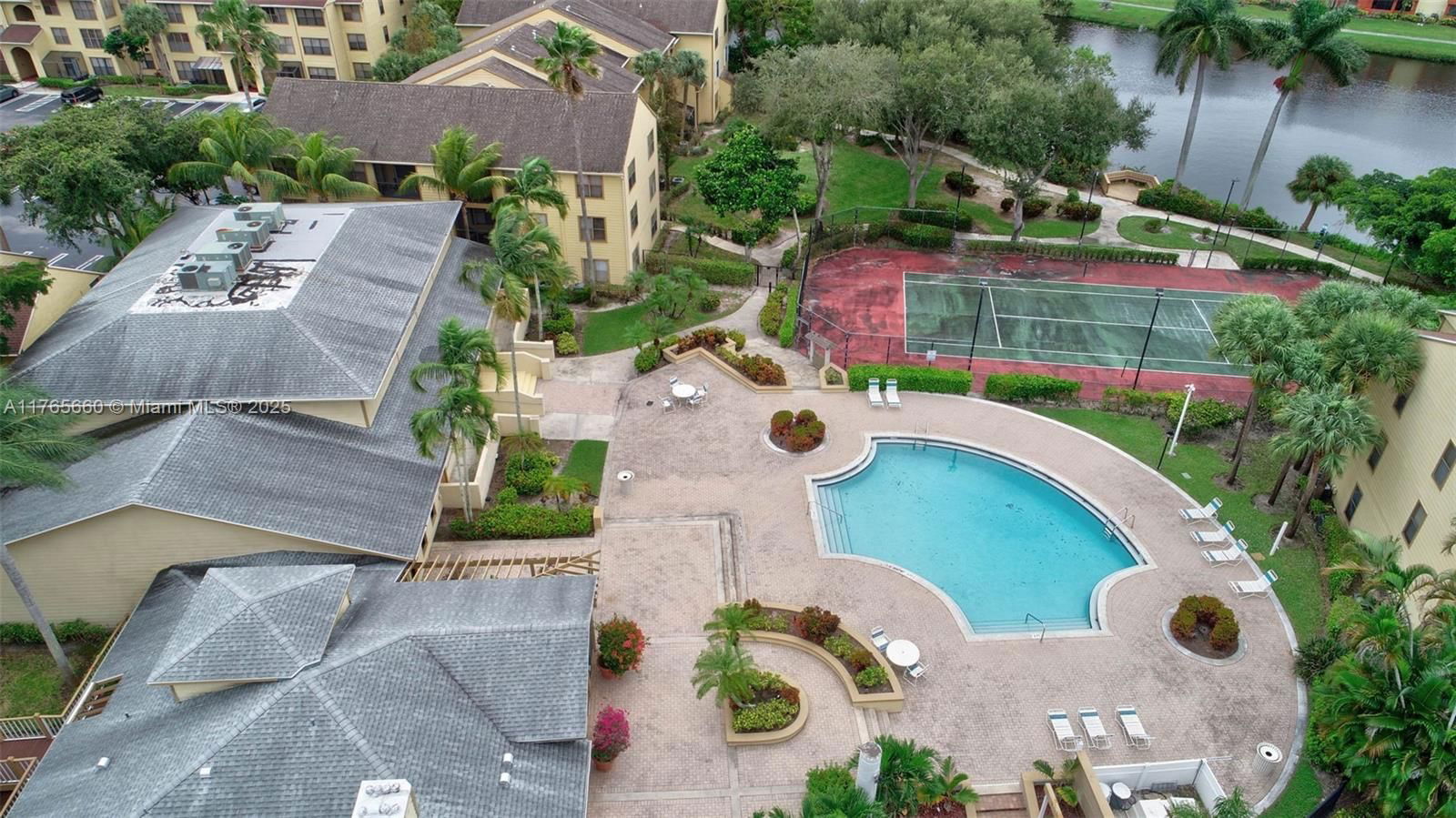 Real estate property located at 2307 Congress Ave #28, Palm Beach, Boynton Landings Condo, Boynton Beach, FL
