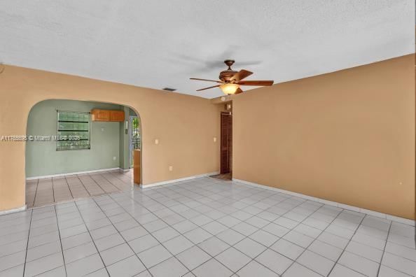 Real estate property located at 2941 69th Ter, Miami-dade, Marilynda, Miami, FL