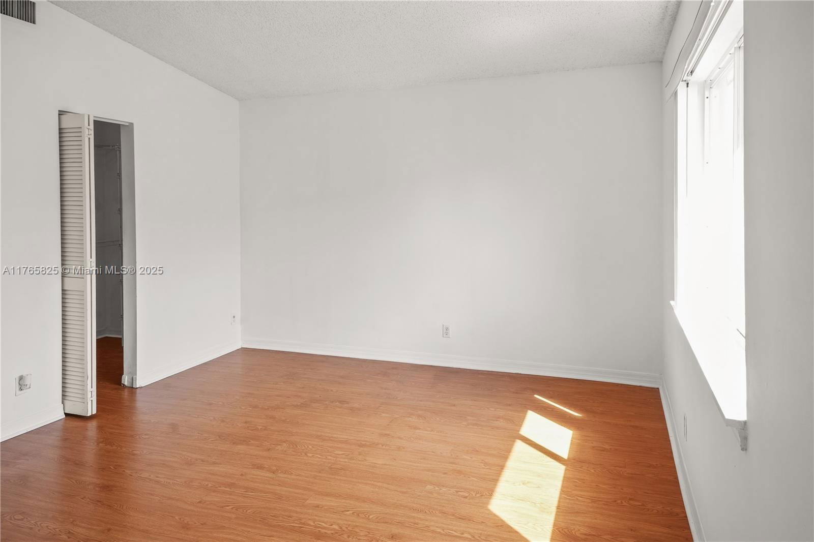 Real estate property located at 6008 Harbor Isle Way, Broward, Land Section 8, Tamarac, FL