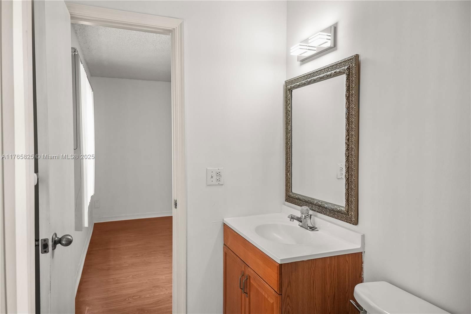 Real estate property located at 6008 Harbor Isle Way, Broward, Land Section 8, Tamarac, FL