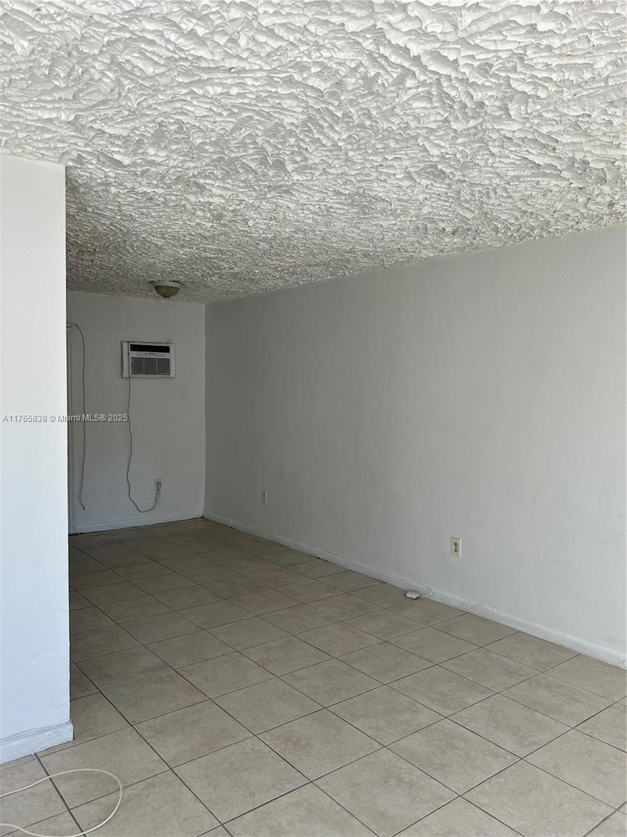 Real estate property located at 1513 81st St #1513, Miami-dade, Waldorf Estates Condo No, Miami, FL