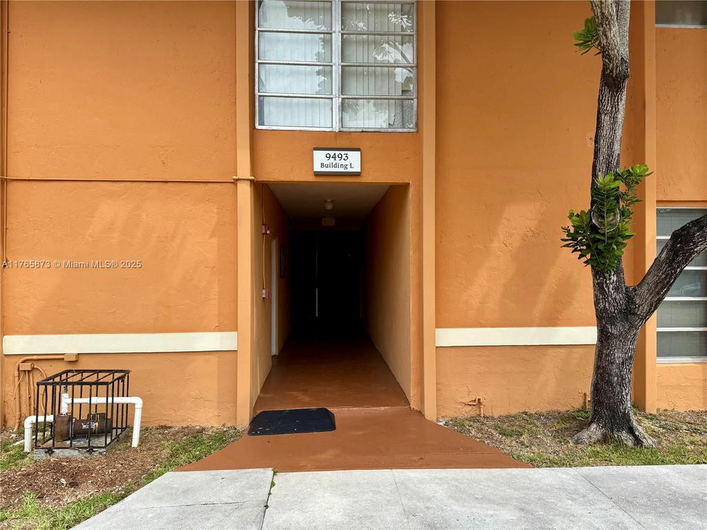 Real estate property located at 9493 76th St L3, Miami-dade, Sunset Palms East Condo, Miami, FL
