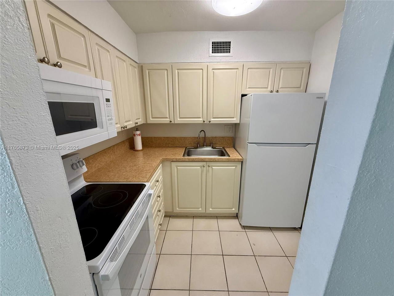 Real estate property located at 9493 76th St L3, Miami-dade, Sunset Palms East Condo, Miami, FL