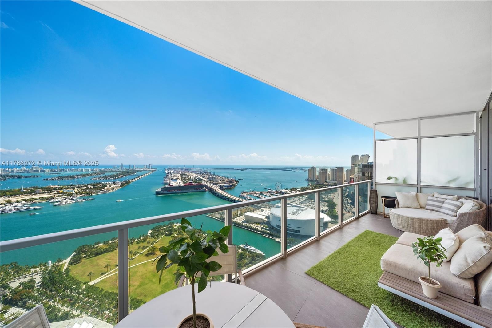 Real estate property located at 1100 Biscayne Blvd #5303, Miami-dade, Marquis Condo, Miami, FL