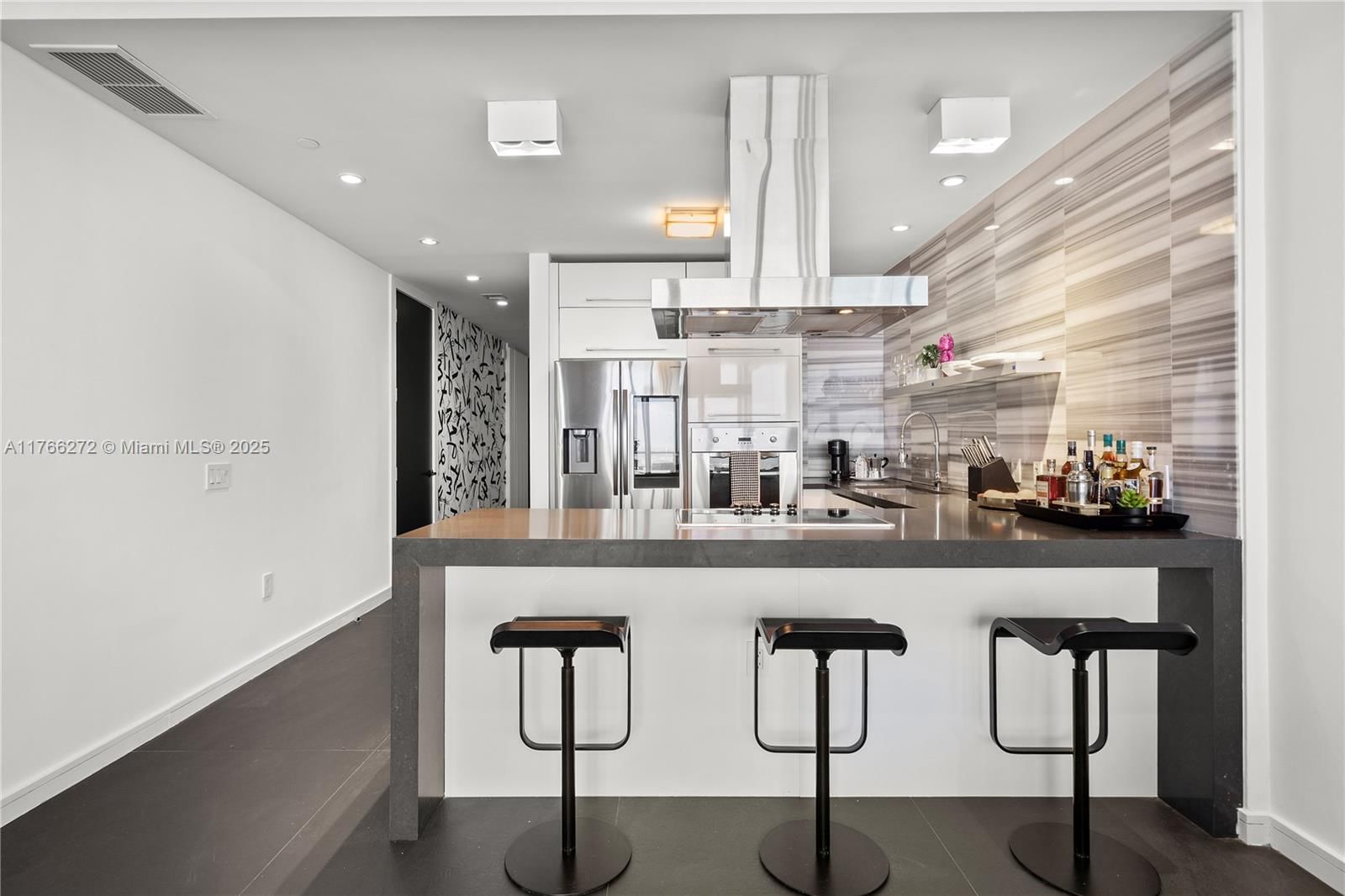 Real estate property located at 1100 Biscayne Blvd #5303, Miami-dade, Marquis Condo, Miami, FL
