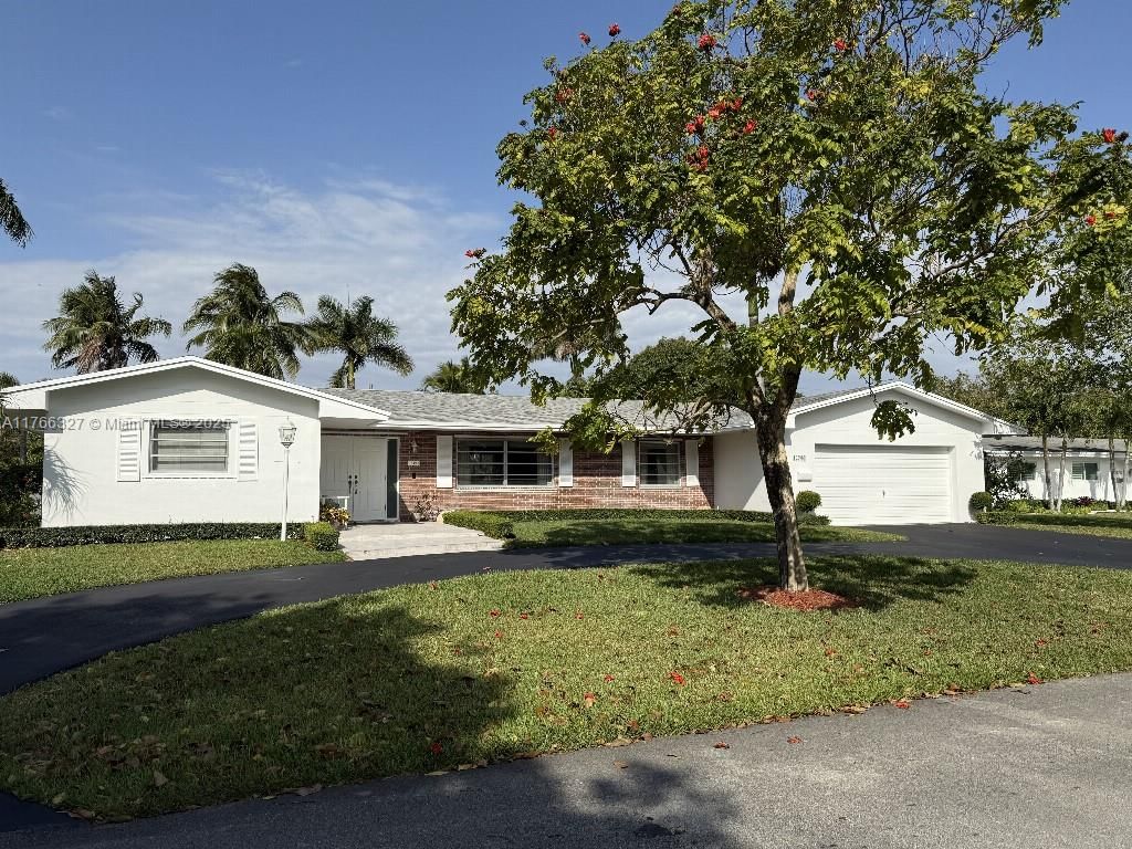 Real estate property located at 13790 80th Ave, Miami-dade, Capri Ests 1st Addn, Palmetto Bay, FL