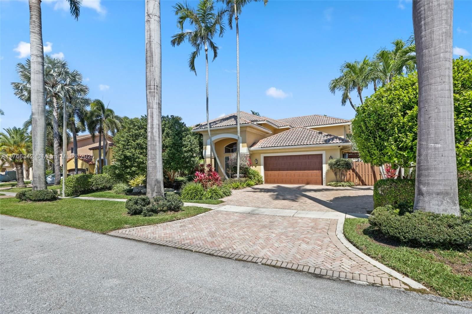 Real estate property located at 389 Oregon Ln, Palm Beach, Hidden Valley Sec 3, Boca Raton, FL