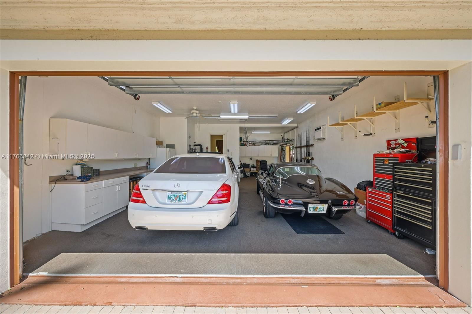 Real estate property located at 389 Oregon Ln, Palm Beach, Hidden Valley Sec 3, Boca Raton, FL