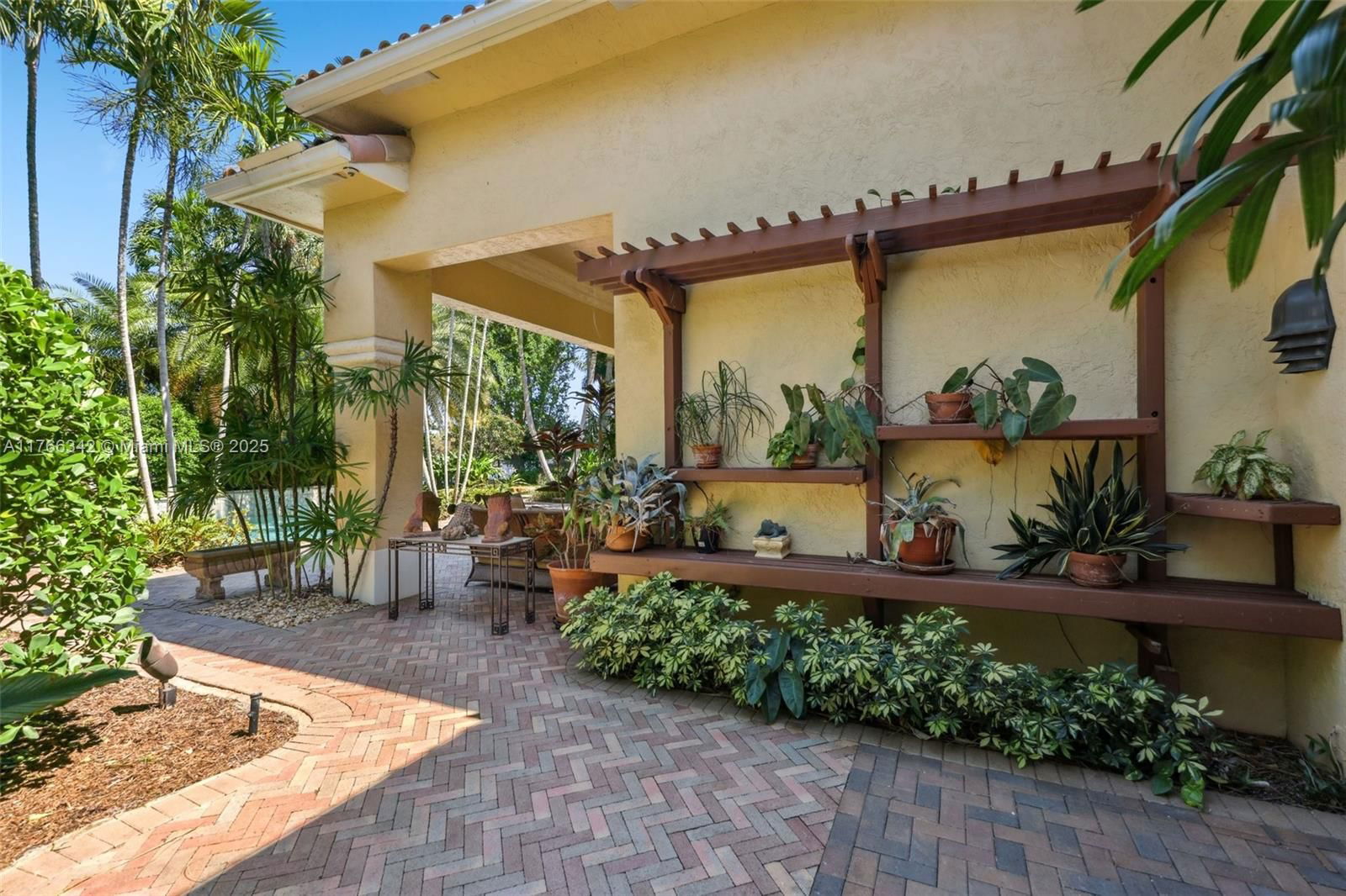 Real estate property located at 389 Oregon Ln, Palm Beach, Hidden Valley Sec 3, Boca Raton, FL