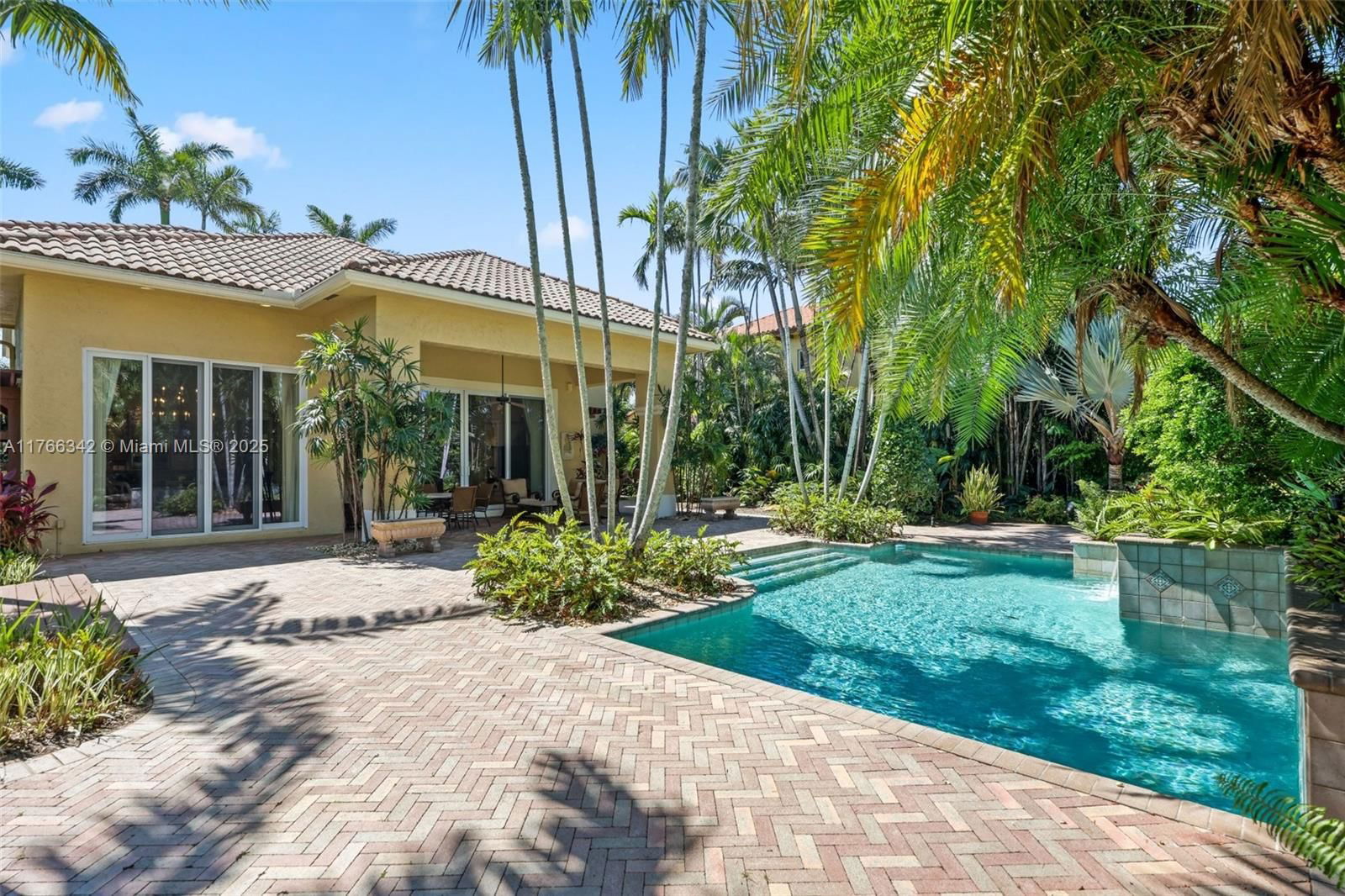 Real estate property located at 389 Oregon Ln, Palm Beach, Hidden Valley Sec 3, Boca Raton, FL