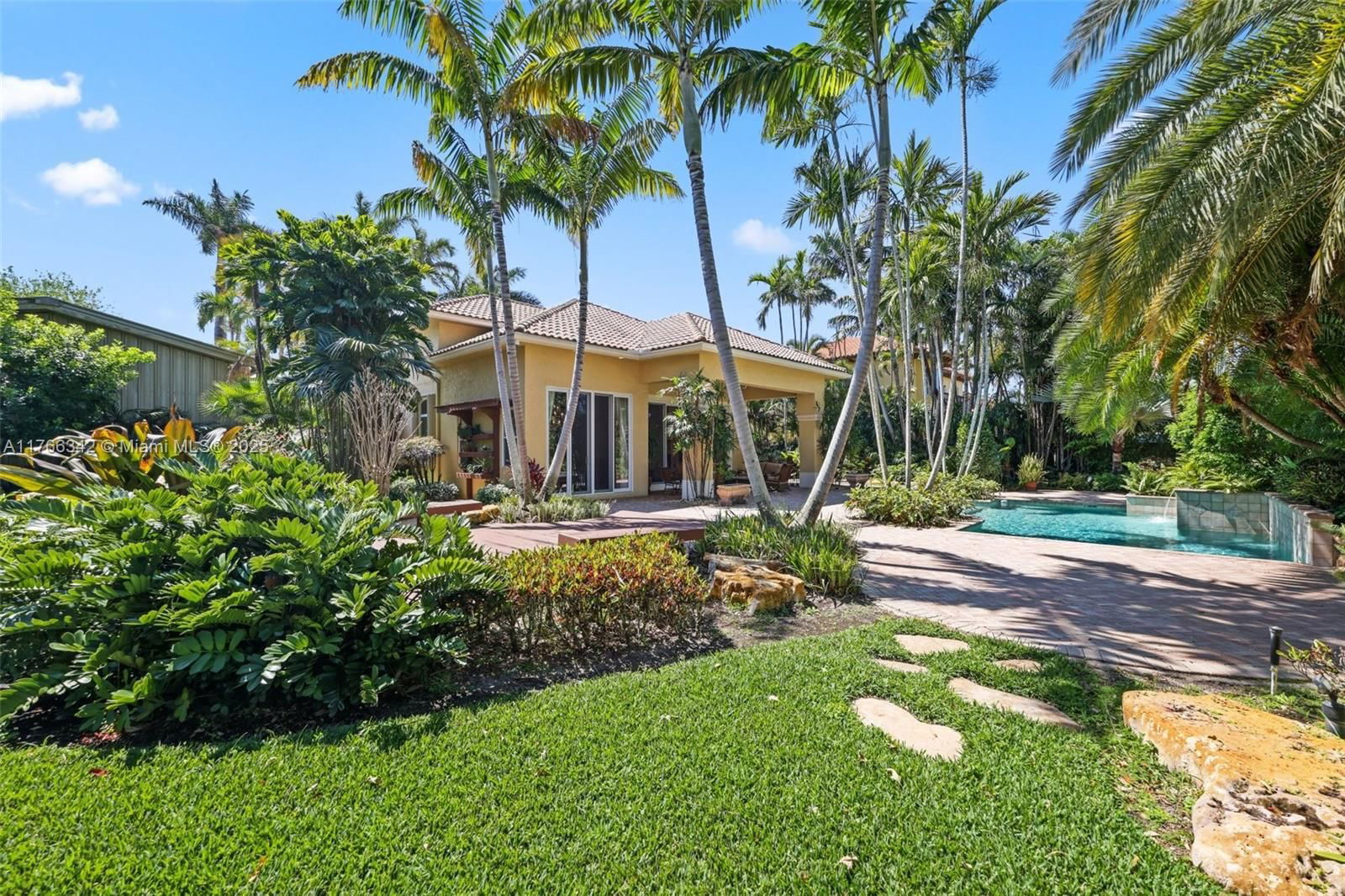 Real estate property located at 389 Oregon Ln, Palm Beach, Hidden Valley Sec 3, Boca Raton, FL