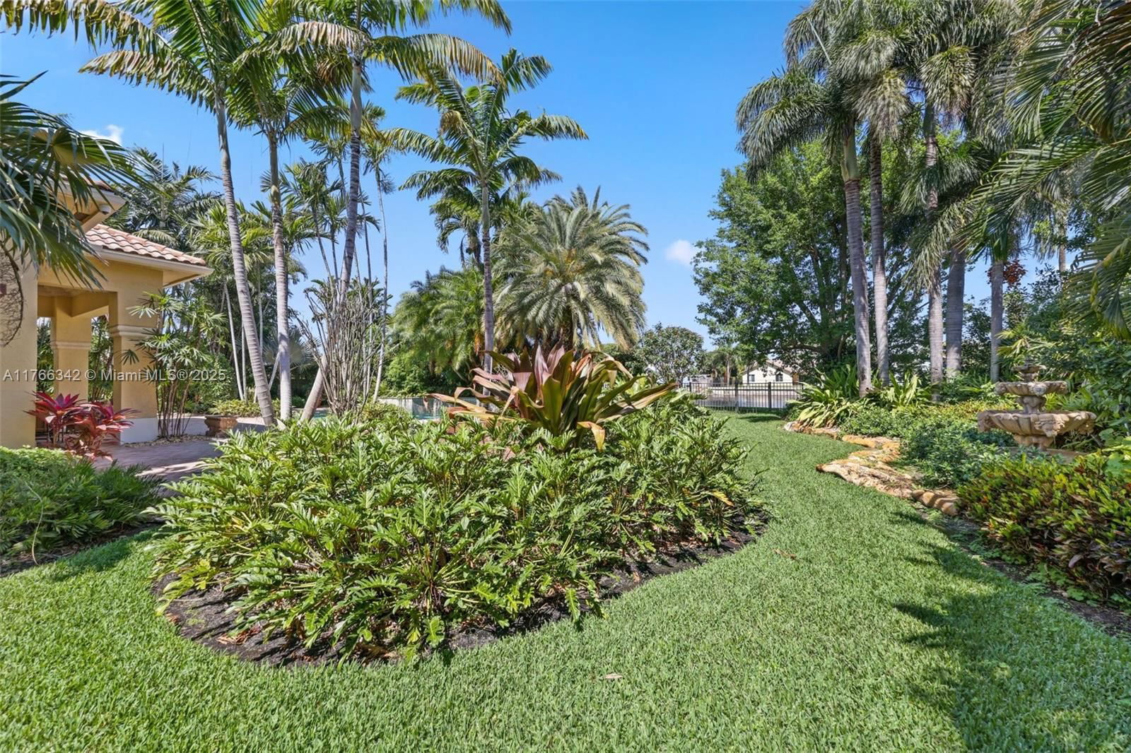 Real estate property located at 389 Oregon Ln, Palm Beach, Hidden Valley Sec 3, Boca Raton, FL