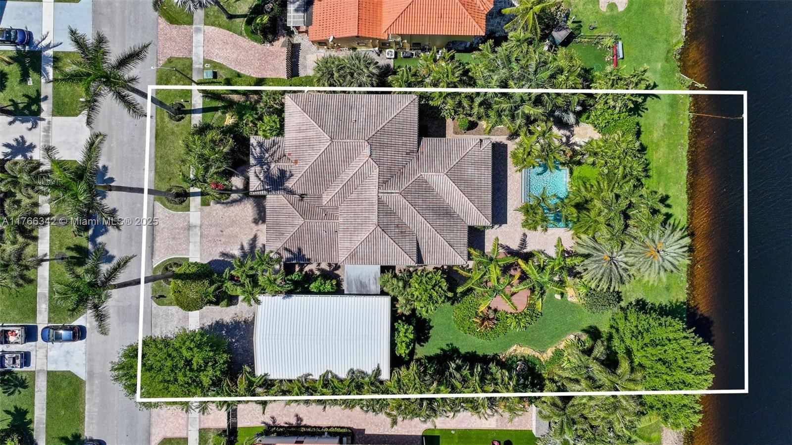 Real estate property located at 389 Oregon Ln, Palm Beach, Hidden Valley Sec 3, Boca Raton, FL