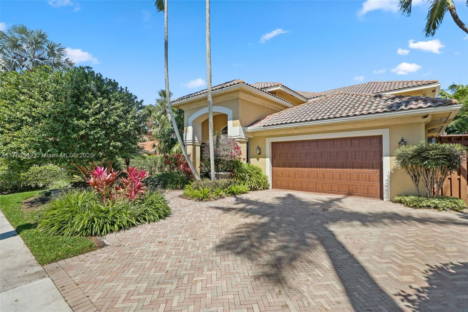 Real estate property located at 389 Oregon Ln, Palm Beach, Hidden Valley Sec 3, Boca Raton, FL