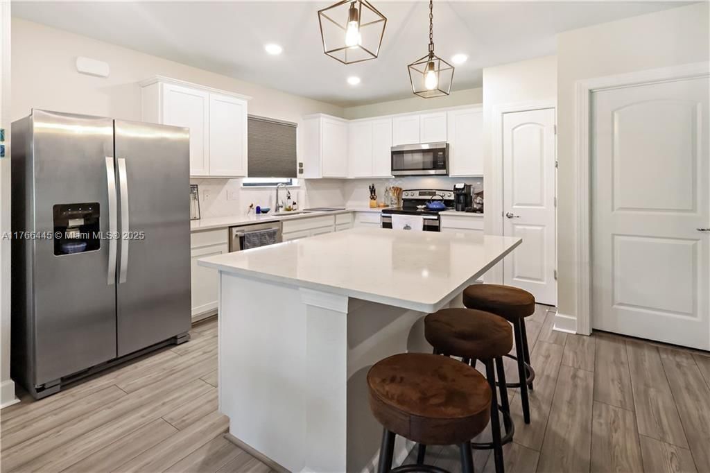 Real estate property located at 4690 Indigo Way, Indian River, Magnolia Court At Waterwa, Vero Beach, FL