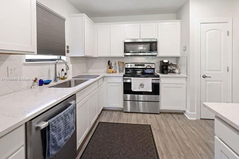 Real estate property located at 4690 Indigo Way, Indian River, Magnolia Court At Waterwa, Vero Beach, FL