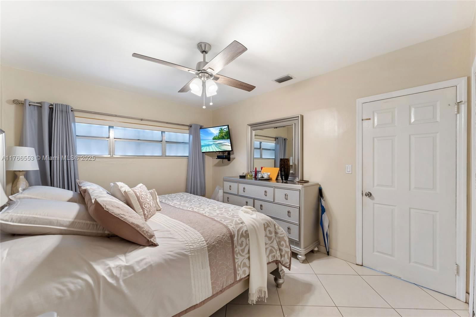 Real estate property located at 6035 110th St, Miami-dade, Palm Springs 4th Sec A &, Hialeah, FL