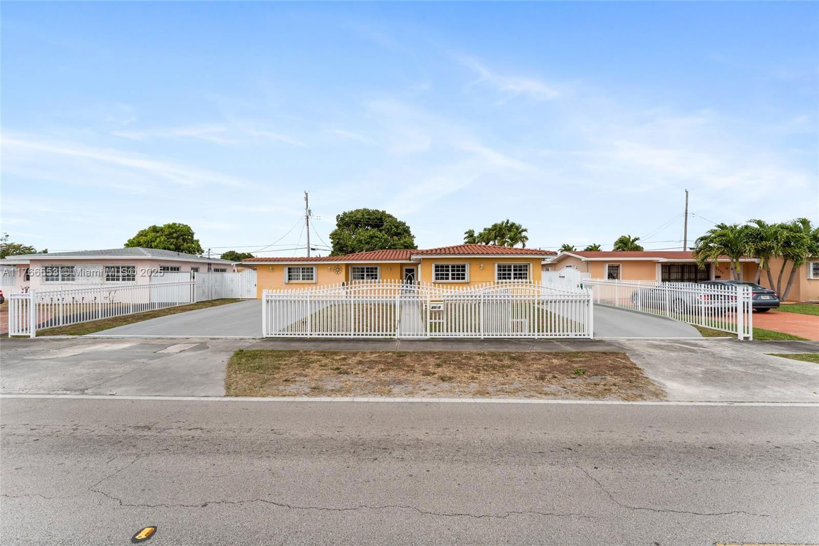 Real estate property located at 6035 110th St, Miami-dade, Palm Springs 4th Sec A &, Hialeah, FL