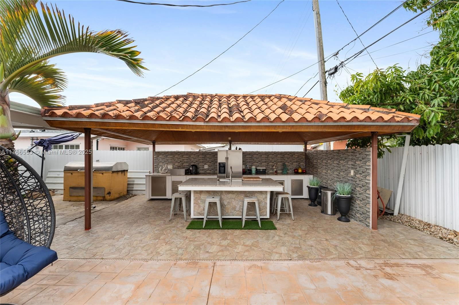 Real estate property located at 6035 110th St, Miami-dade, Palm Springs 4th Sec A &, Hialeah, FL