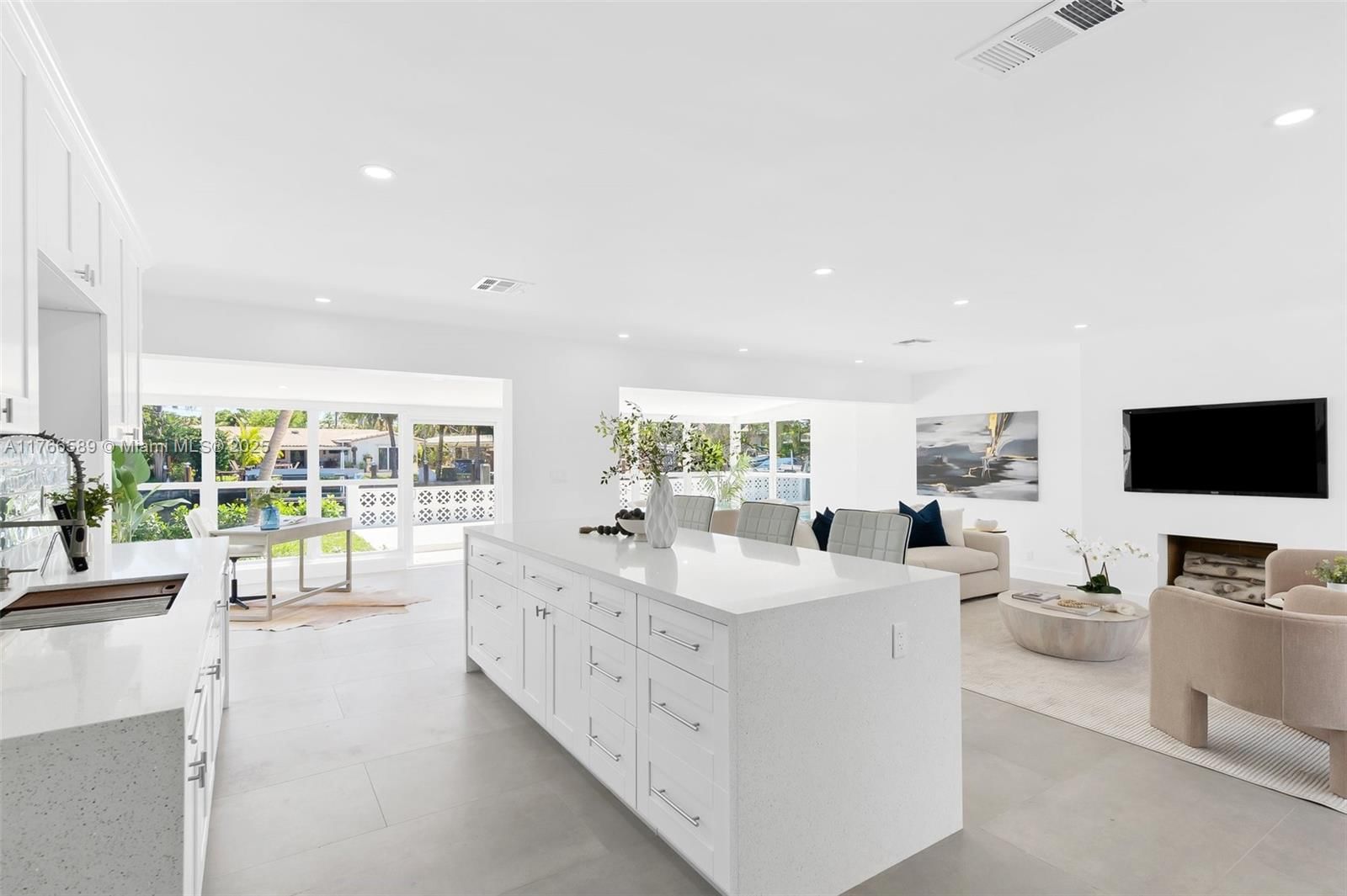 Real estate property located at 2140 19th Ave, Broward, Coral Point, Wilton Manors, FL
