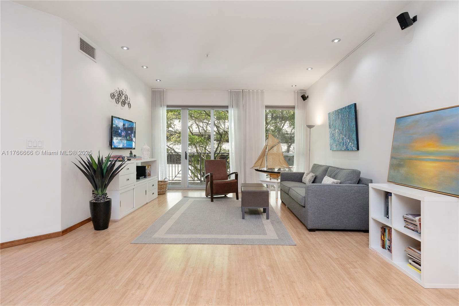 Real estate property located at 3333 Rice St #202, Miami-dade, Rice 3333 Condo, Miami, FL